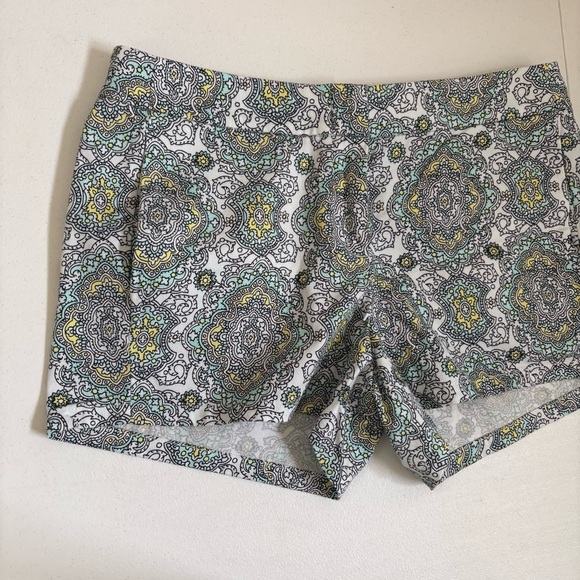 J.crew Chino Patterned Womens  Shorts size 6 - Picture 2 of 10